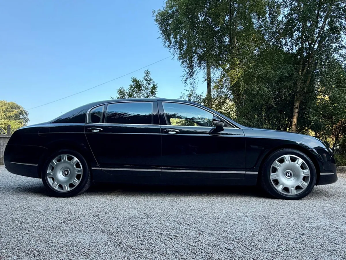 Bentley Continental FLYING SPUR 6.0  W12 - Image 3