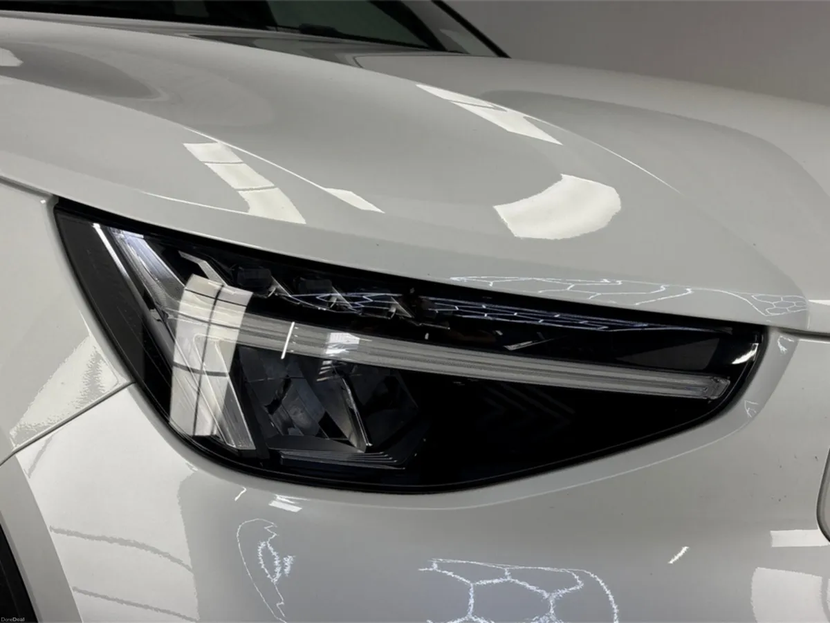 Volvo XC40 Rchrg Core EXT*FRONT HEATED SEATS*MULTI - Image 3