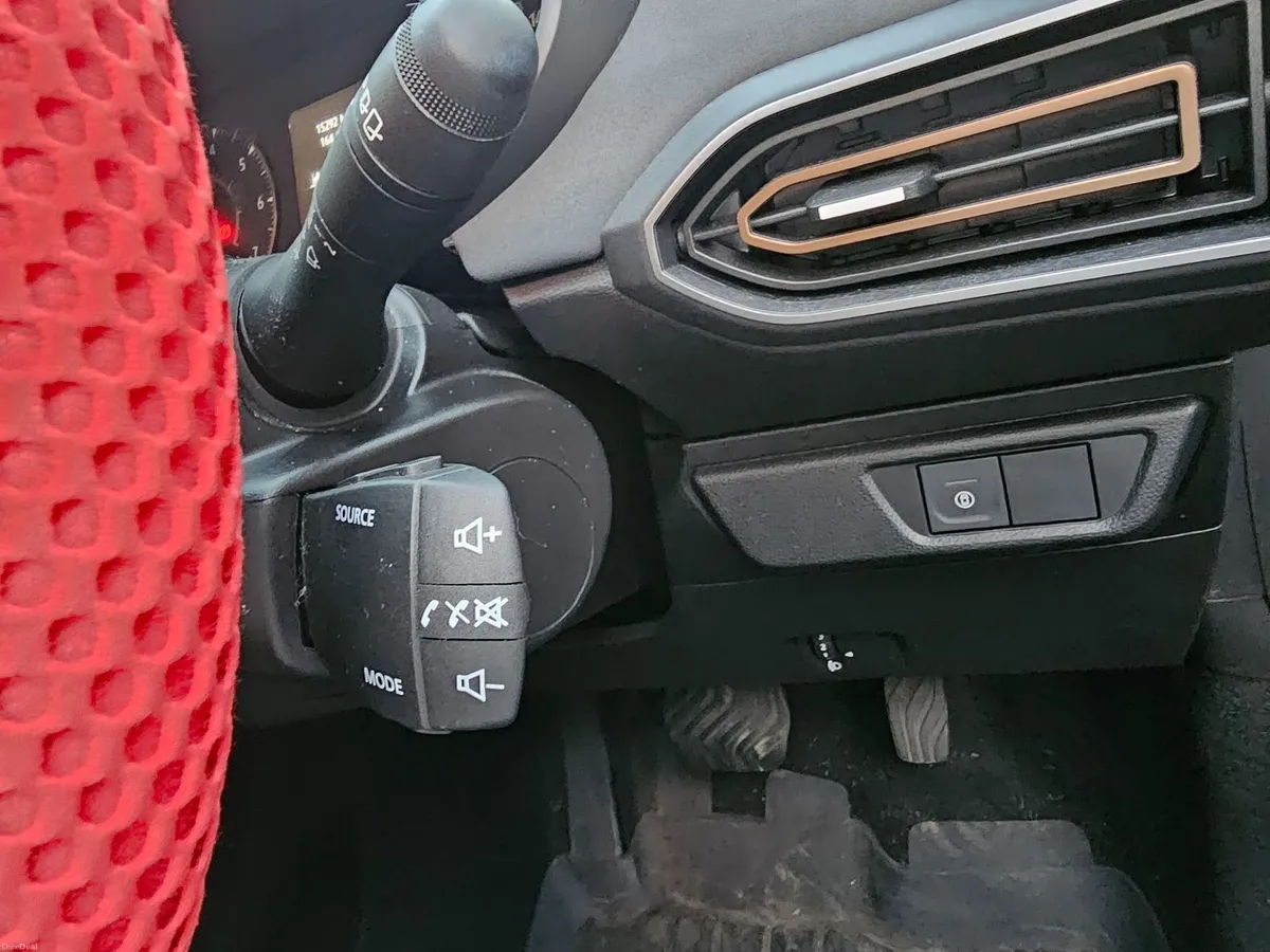 Dacia Sandero Stepway Extreme 2024 - Image 5