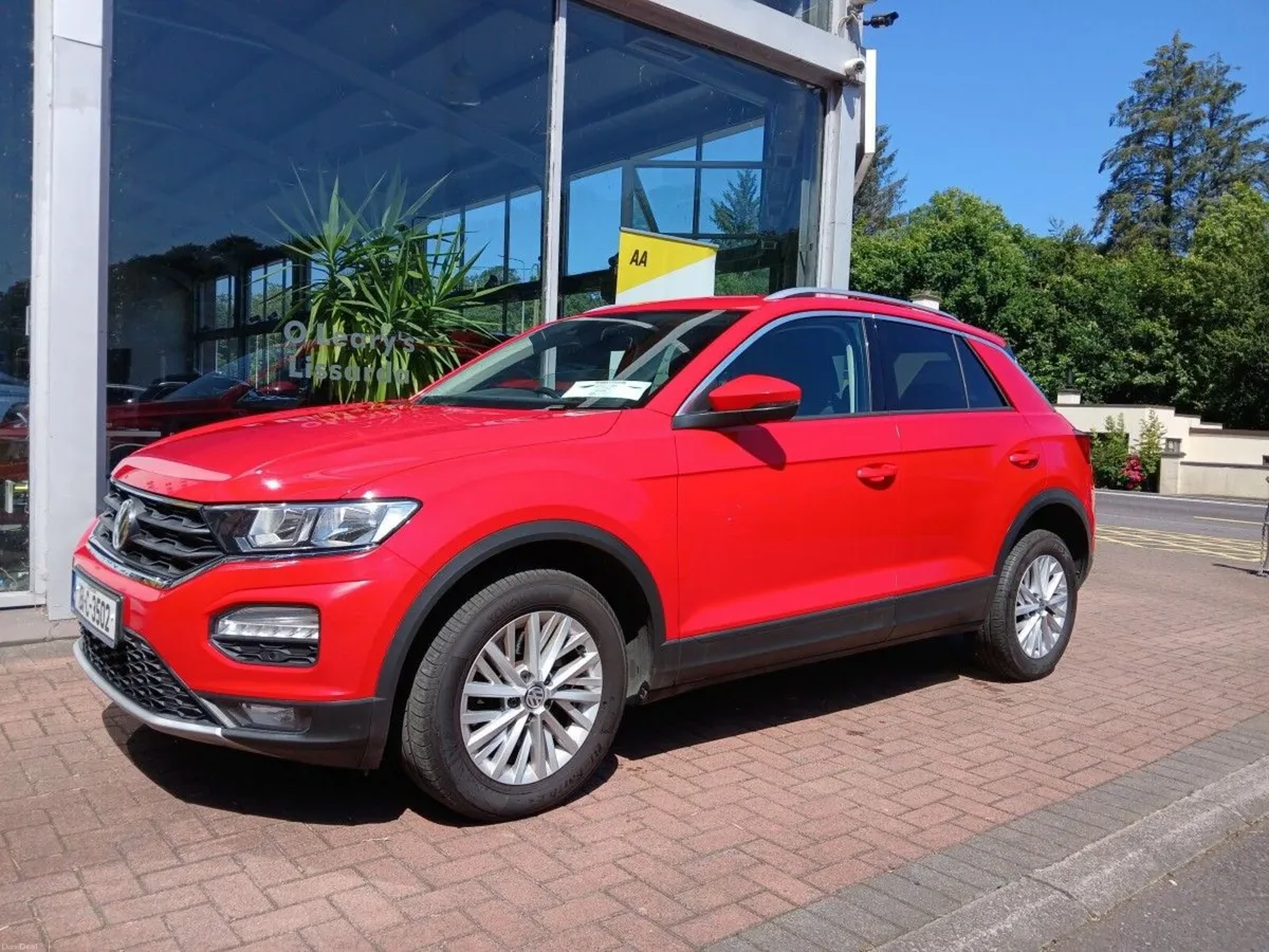Volkswagen T-Roc 1.0 TSI 115bhp Design, Flash Red, - Image 2