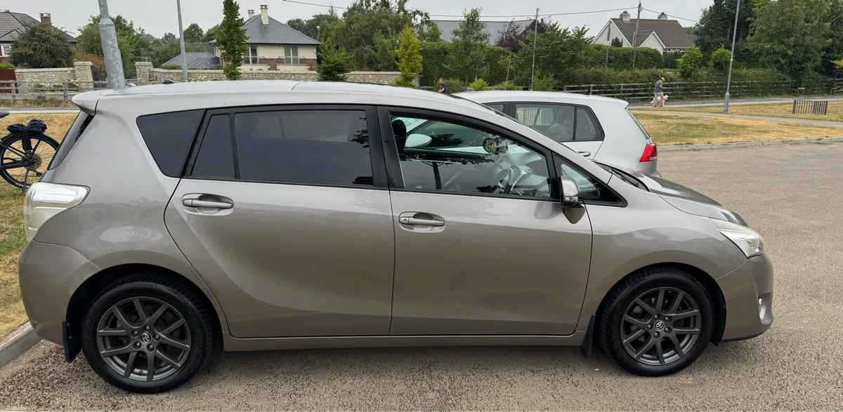2016 Toyota Verso1.6D-4D Sol NCT 2027 7 seats - Image 4