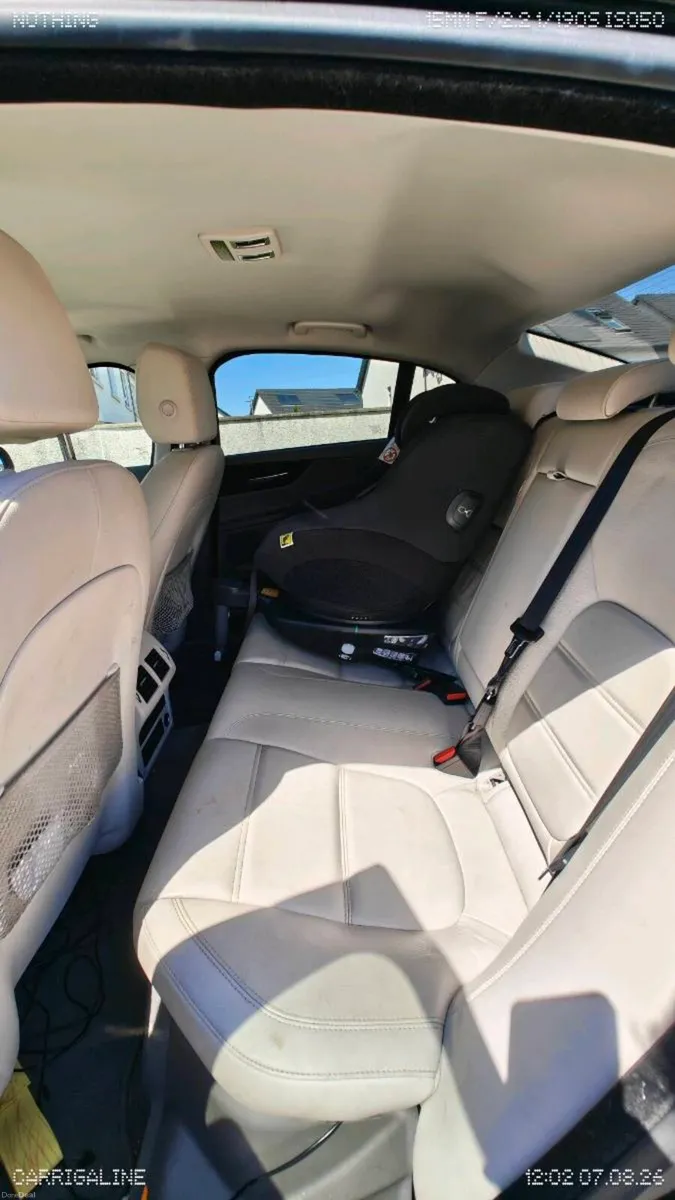 Jaguar XE - Image 2