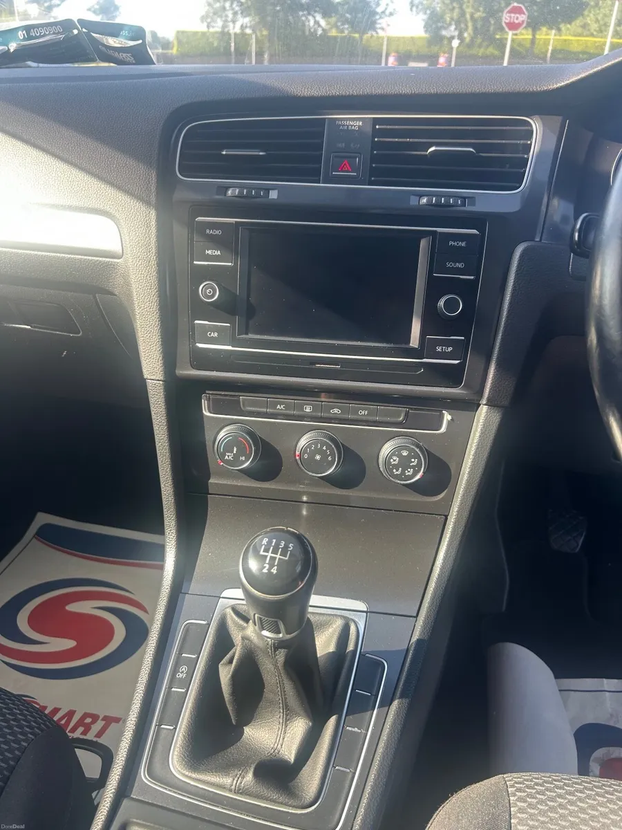 Car - Image 4