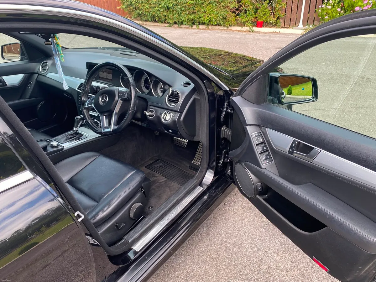 2012 Mercedes C220D CDI AMG - Image 4