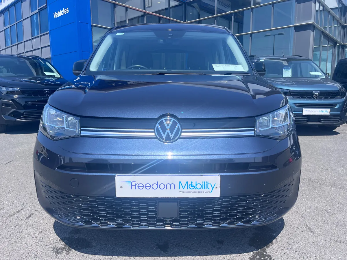2024 VW Caddy Maxi Wheelchair Access - Image 2