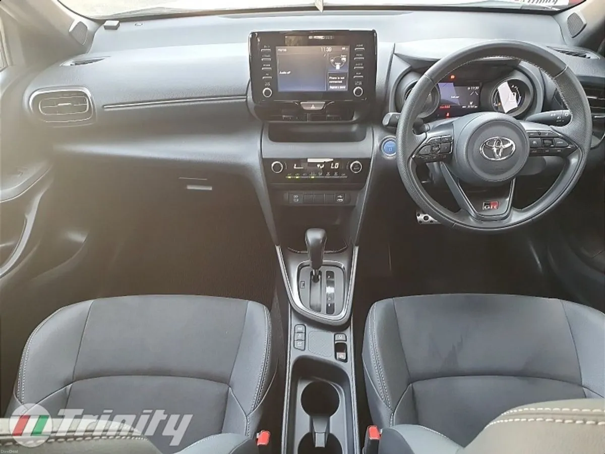Toyota Yaris Cross ** GR SPORT ** TOP SPEC ** TRIN - Image 2