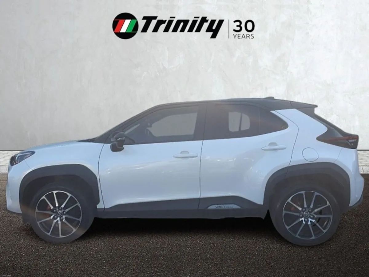 Toyota Yaris Cross ** GR SPORT ** TOP SPEC ** TRIN - Image 5