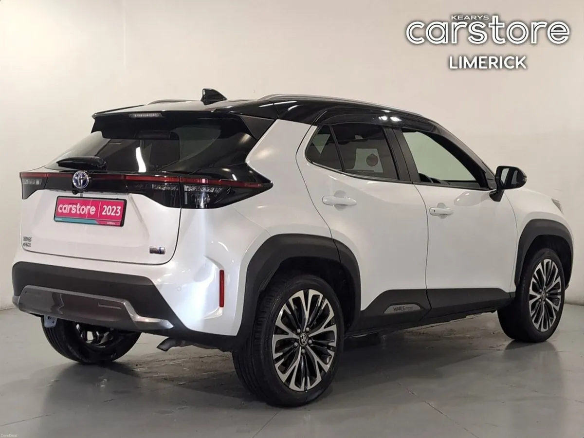 Toyota Yaris Cross 1.5 HYBRID - Image 3