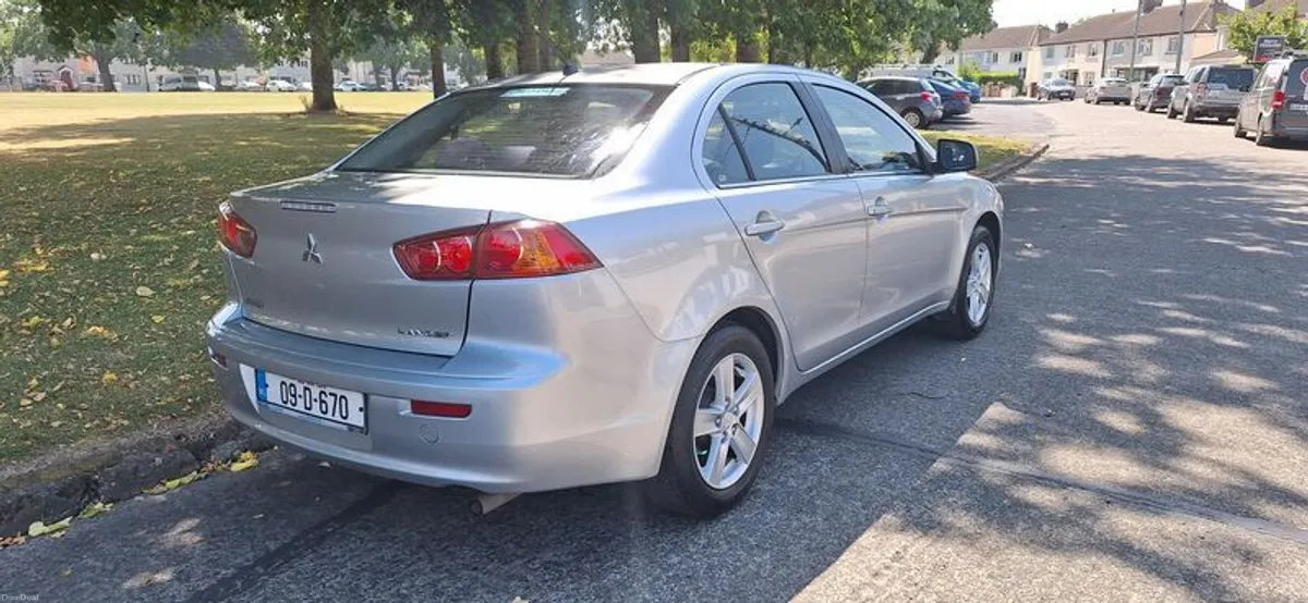 2009 Mitsubishi Lancer - Image 4