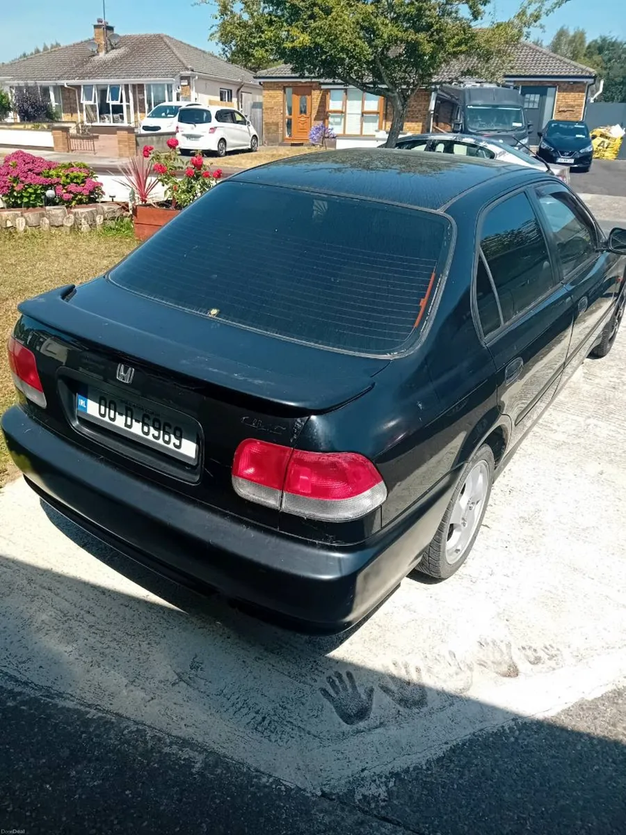 Honda civic - Image 4