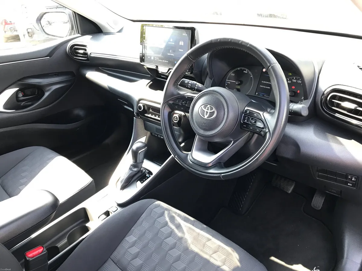 Toyota Yaris 2024 - Image 6