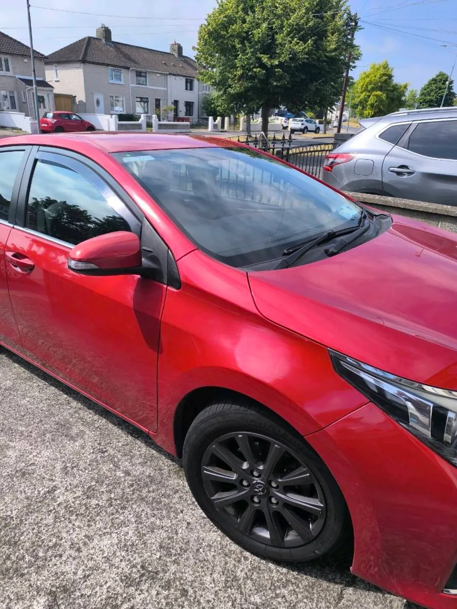 Toyota Corolla - Image 2