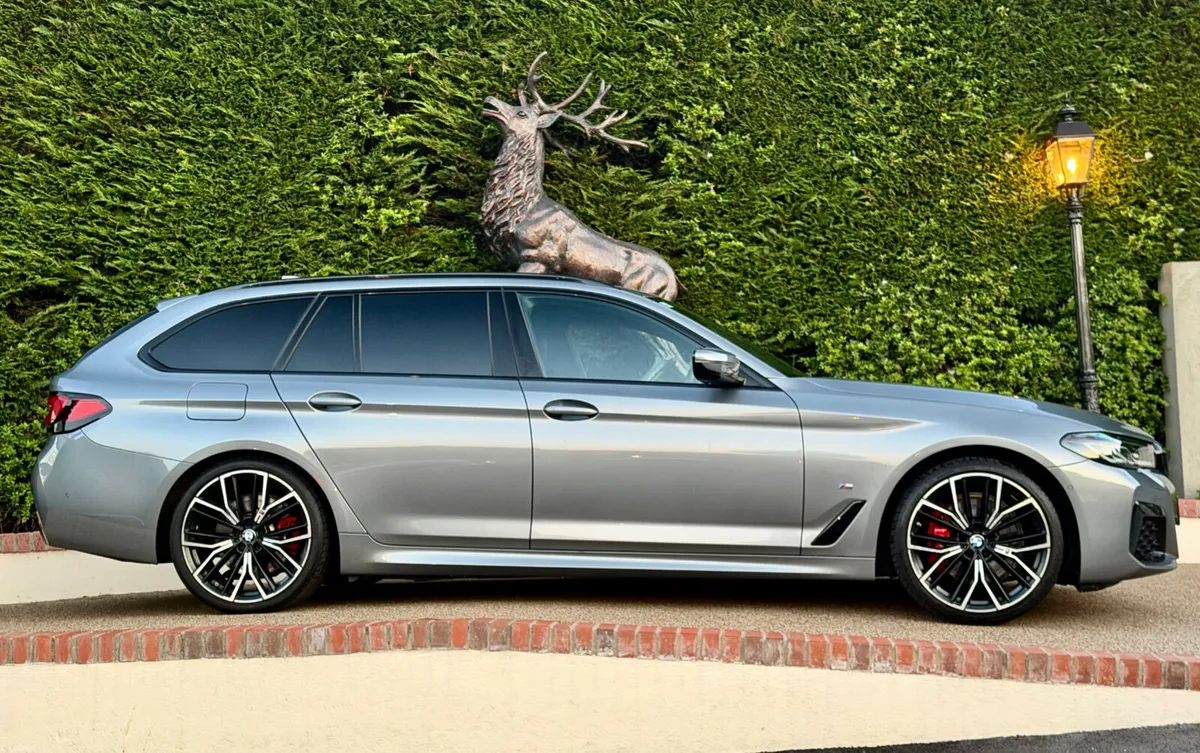 BMW 520D TOURING M SPORT PRO LOW KM - Image 3