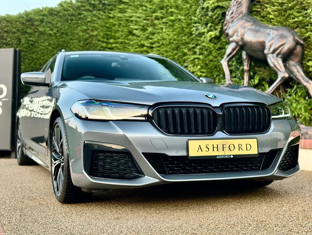 BMW 520D TOURING M SPORT PRO LOW KM - Image 1