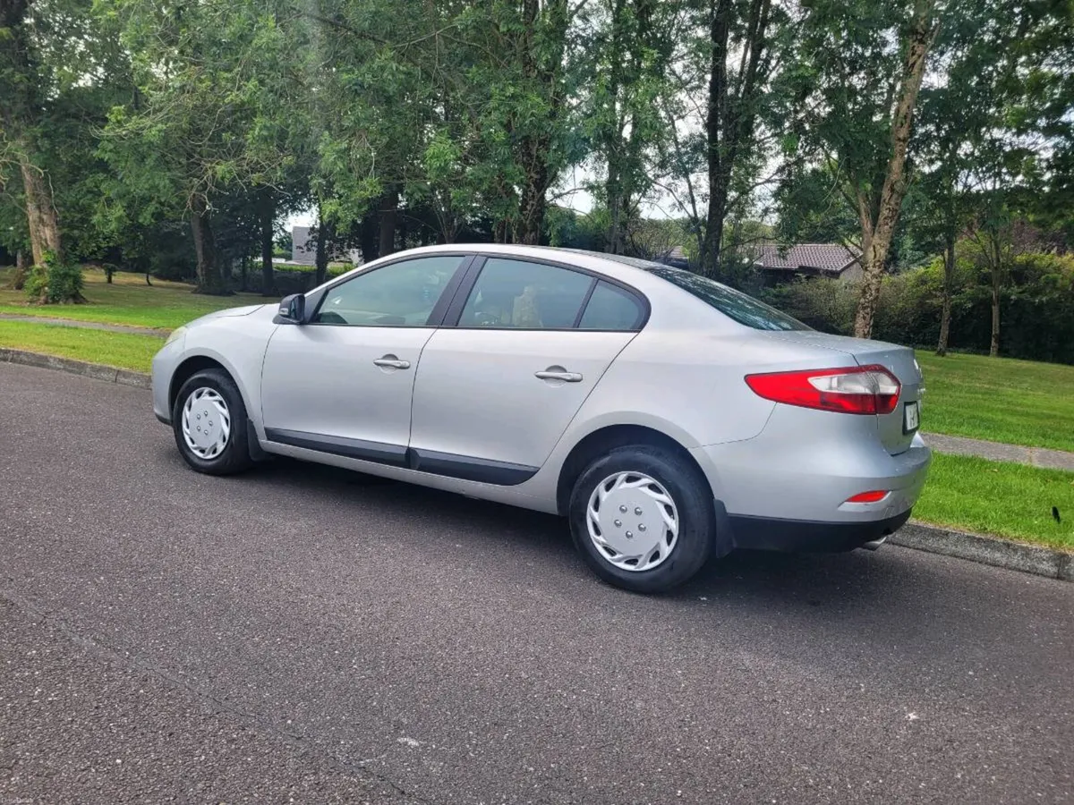 CLEAN 2011 RENAULT FLUENCE NEW NCT. 7/27. - Image 2
