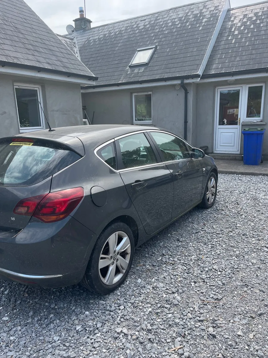 Vauxhall Astra 1.6 cdti 2015 - Image 3