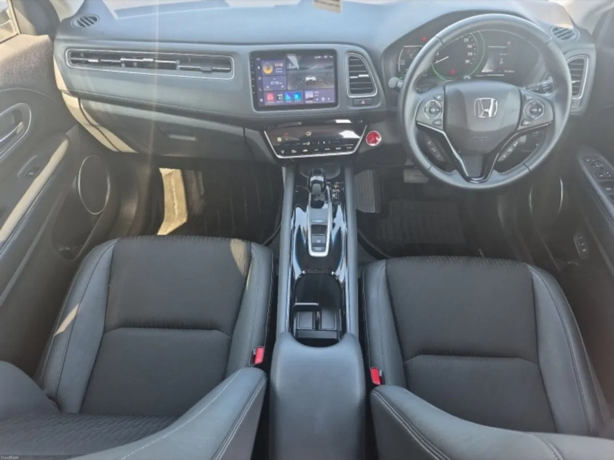 Honda Vezel ** Z HYBRID ** AUTO ** TRINITY MOTORS - Image 2
