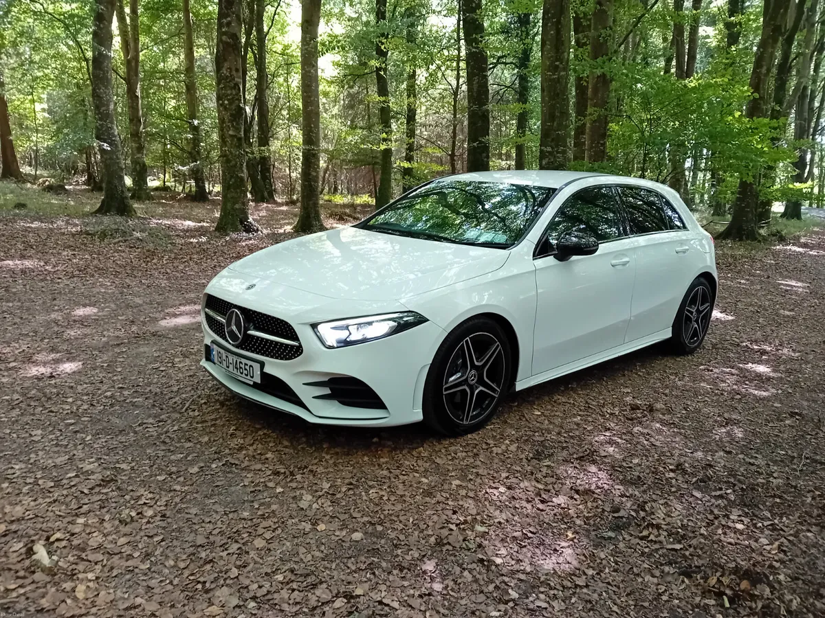 191 MERCEDES A180i T. AMG LINE AUTO 5 DOOR - Image 1