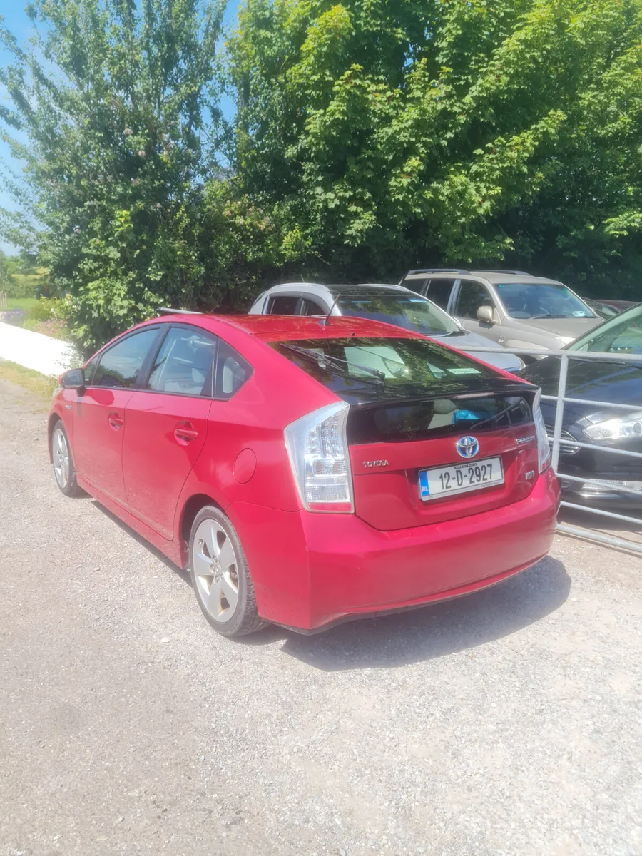 2012 Toyota Prius Hybrid New Nct Low Km's - Image 2