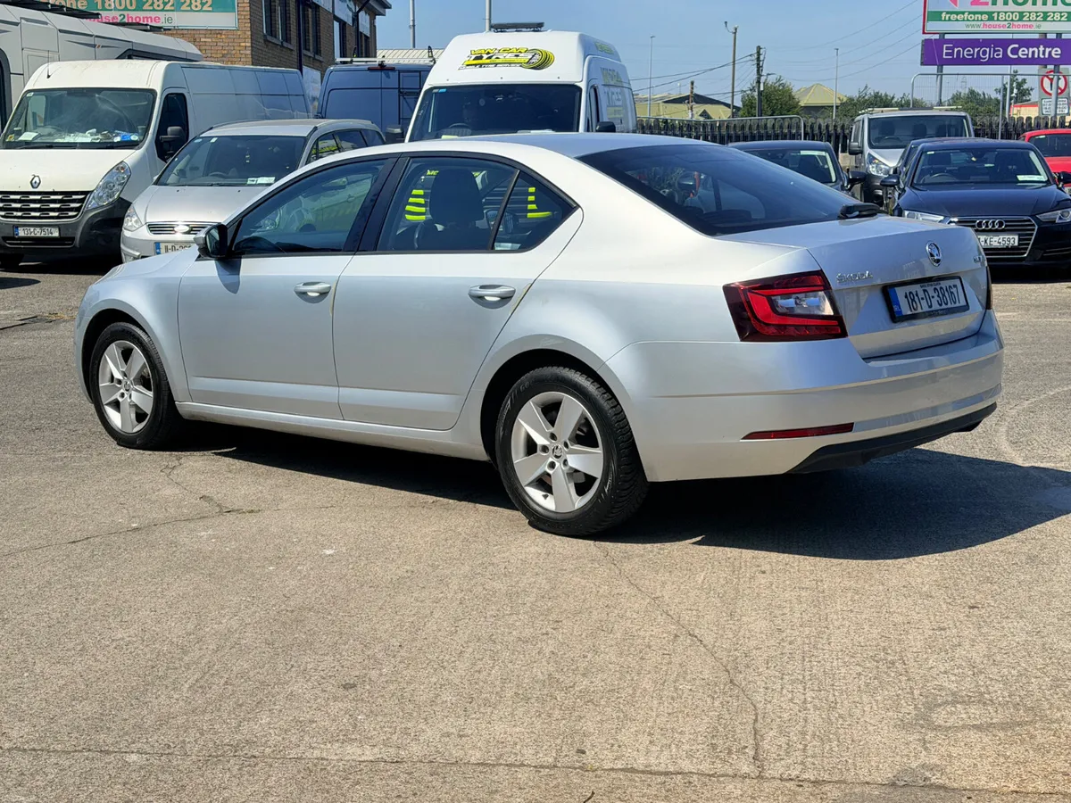 Skoda Octavia 1.6 TDI Ambition - Image 3