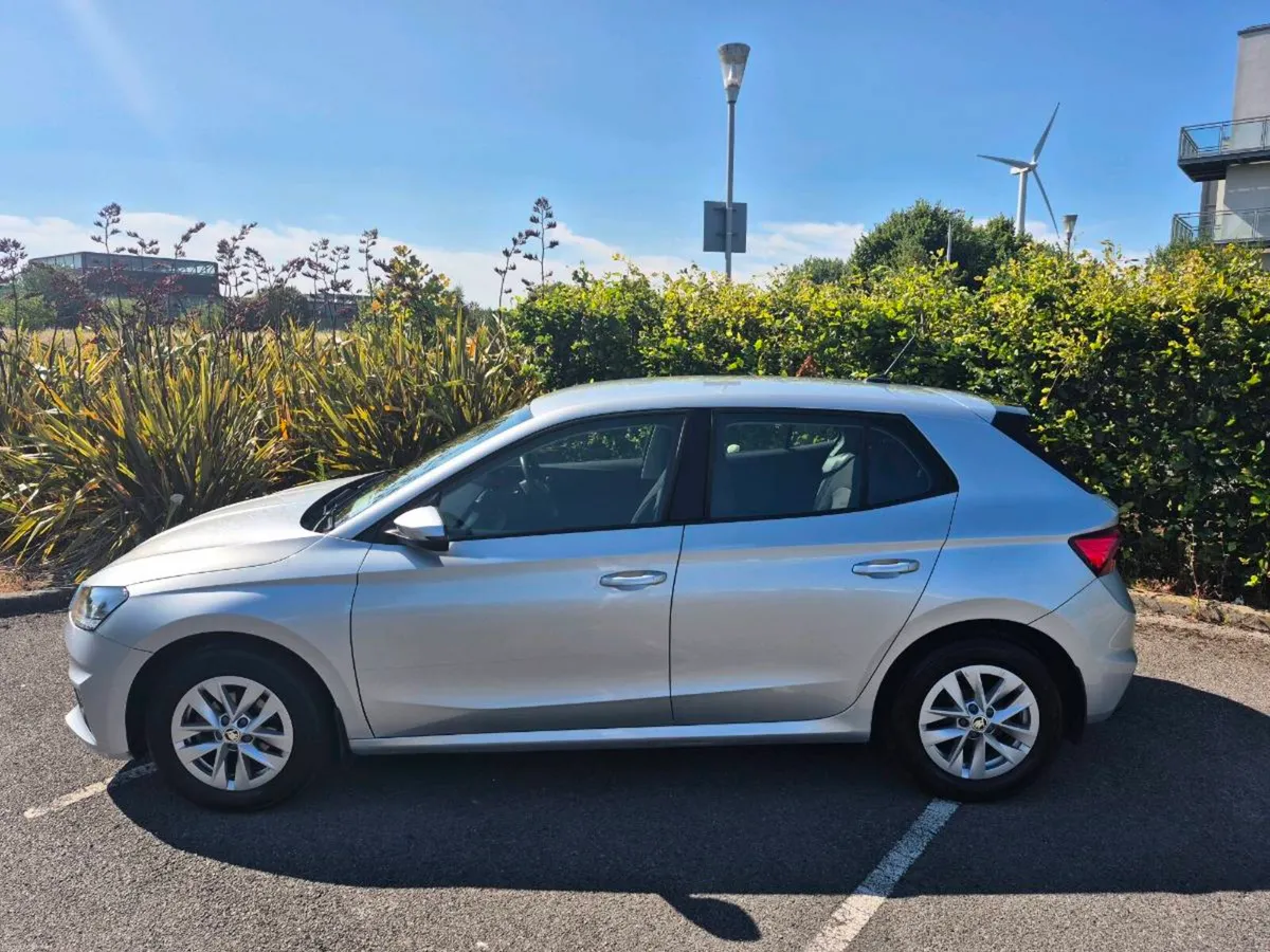 Skoda Fabia Ambition 1 litre petrol - Image 2