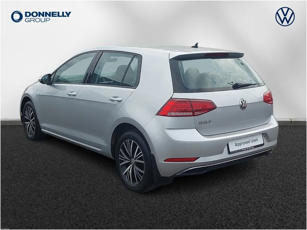 Volkswagen Golf Diesel Hatchback SE - Image 3