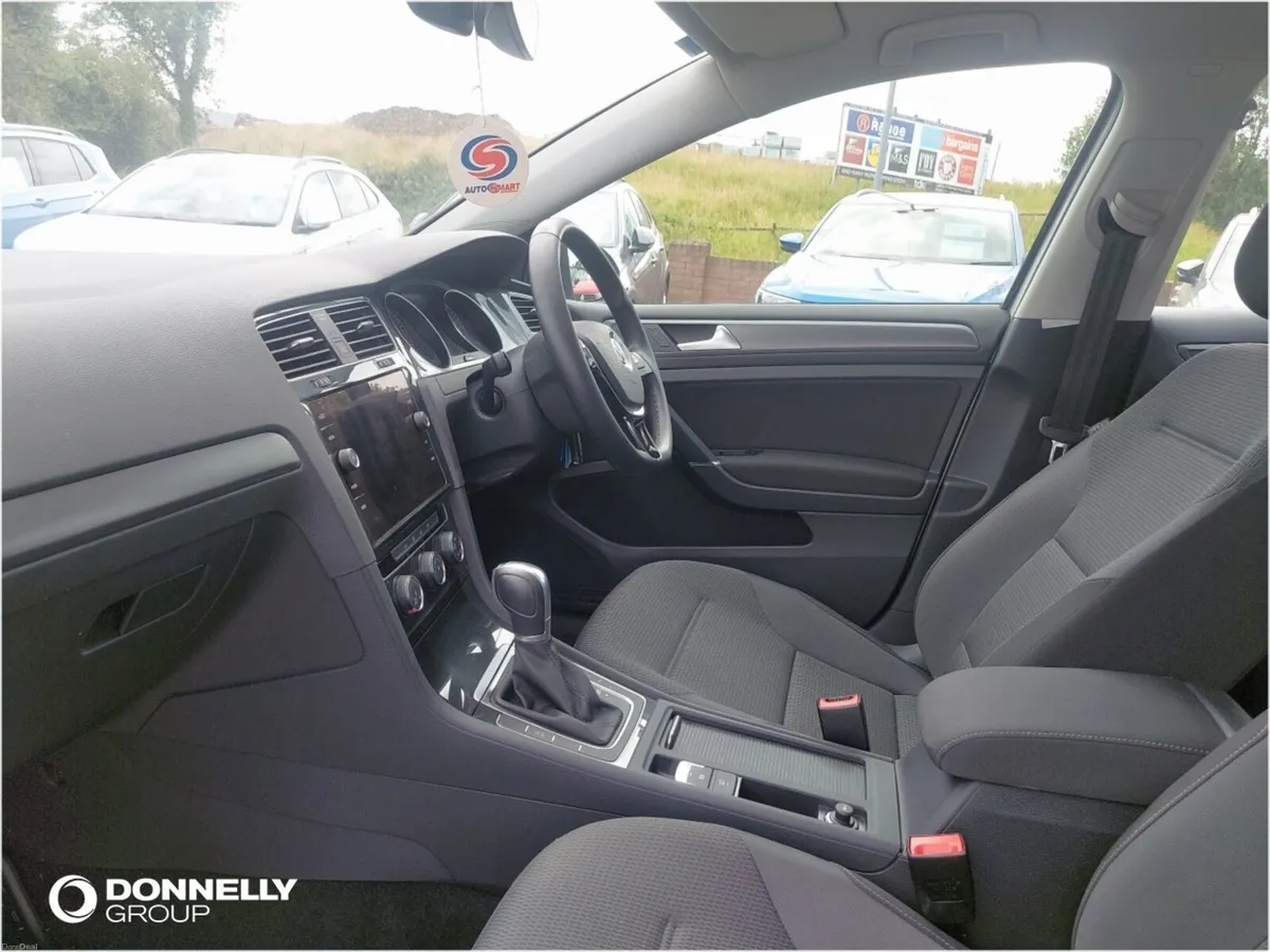 Volkswagen Golf Diesel Hatchback SE - Image 2