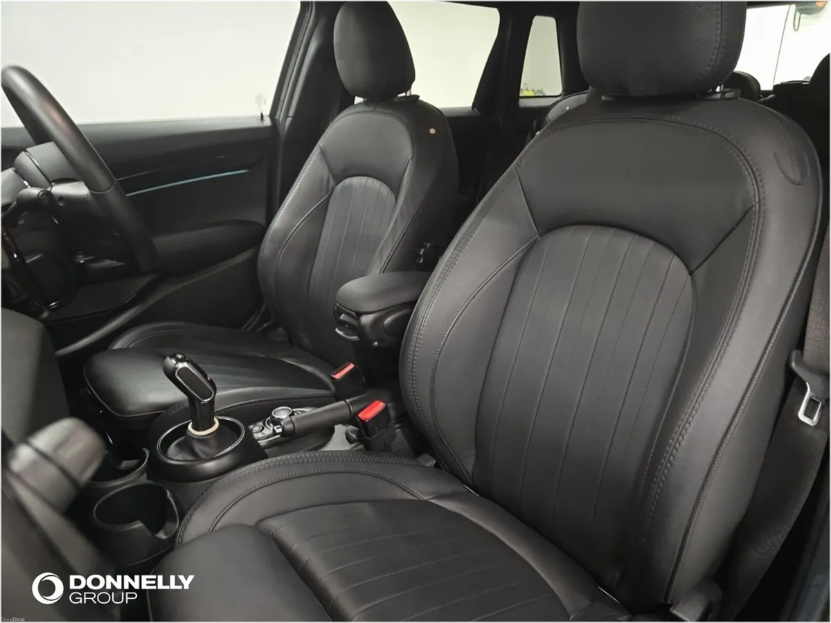 MINI HATCHBACK Special Editions Cooper Resolute Ed - Image 5