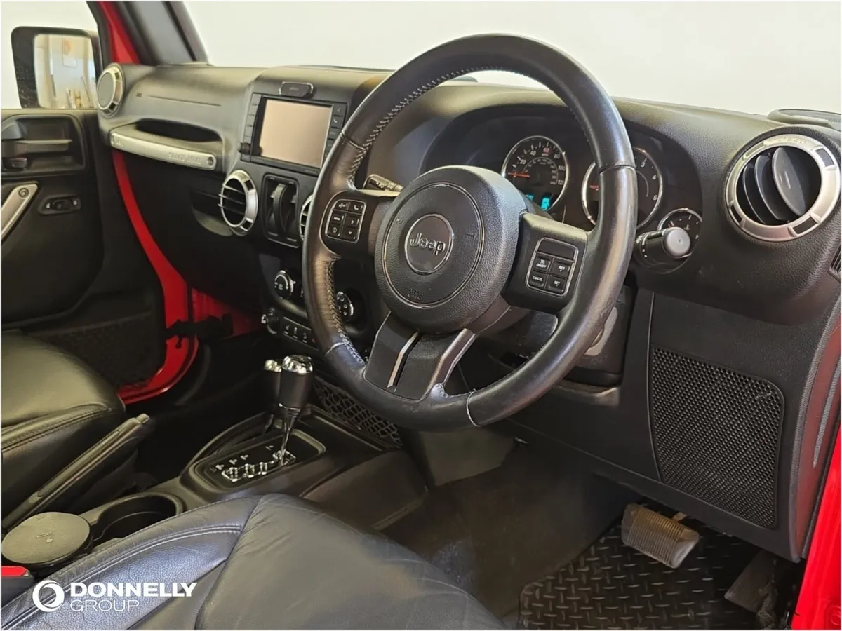 Jeep Wrangler Hard Top Diesel Overland - Image 4