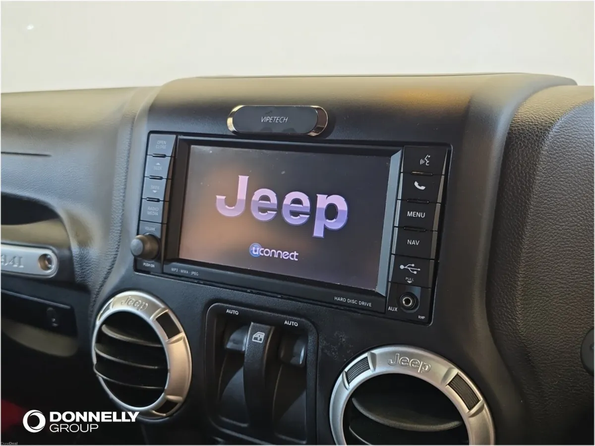 Jeep Wrangler Hard Top Diesel Overland - Image 5
