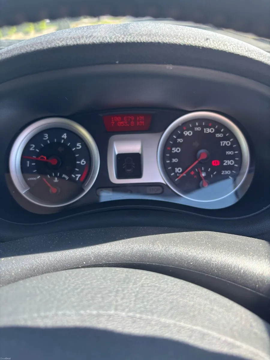 Renault Clio - Image 4
