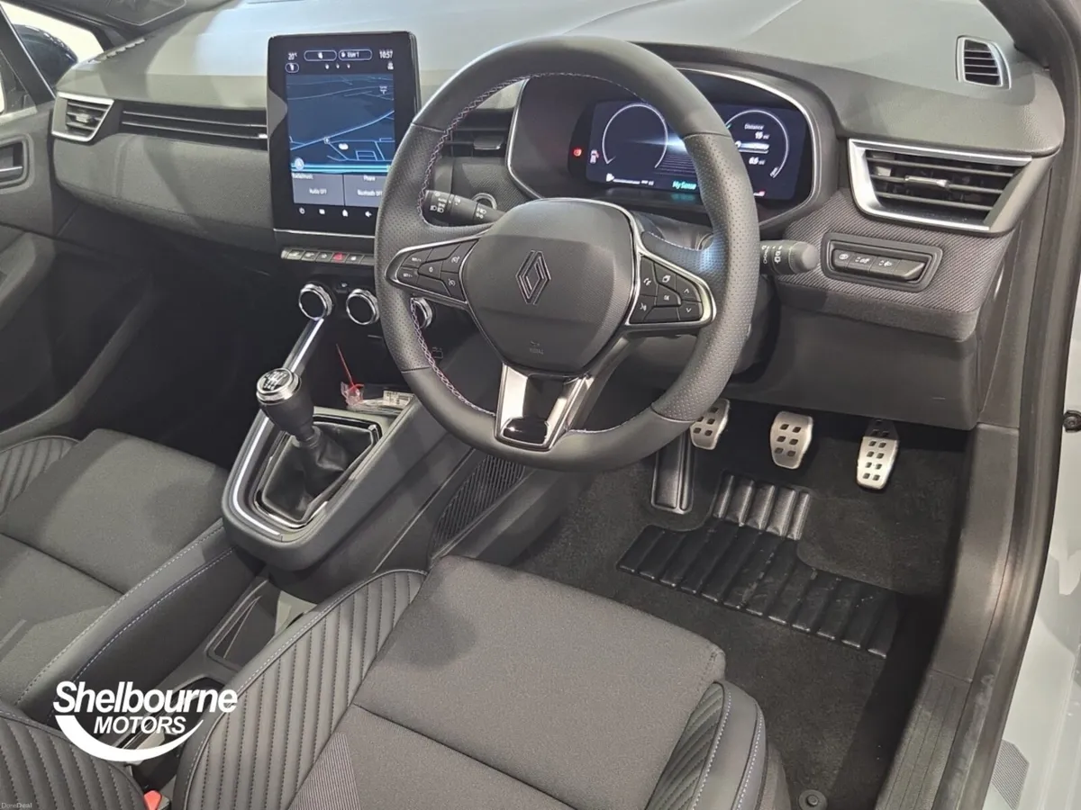 Renault Clio Hatchback Techno Esprit Alpine - Image 4