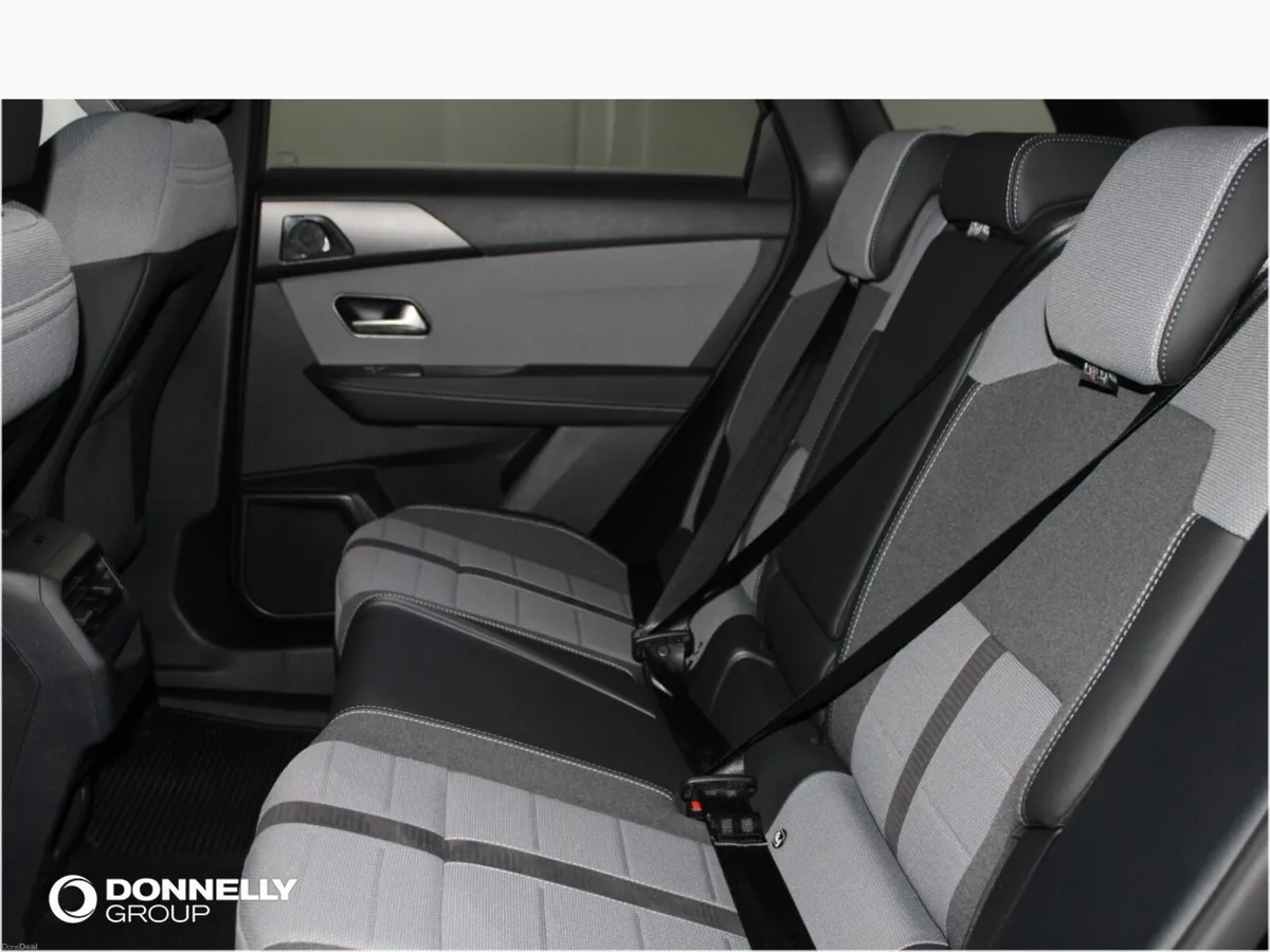 Vauxhall Grandland Hatchback Ultimate - Image 5