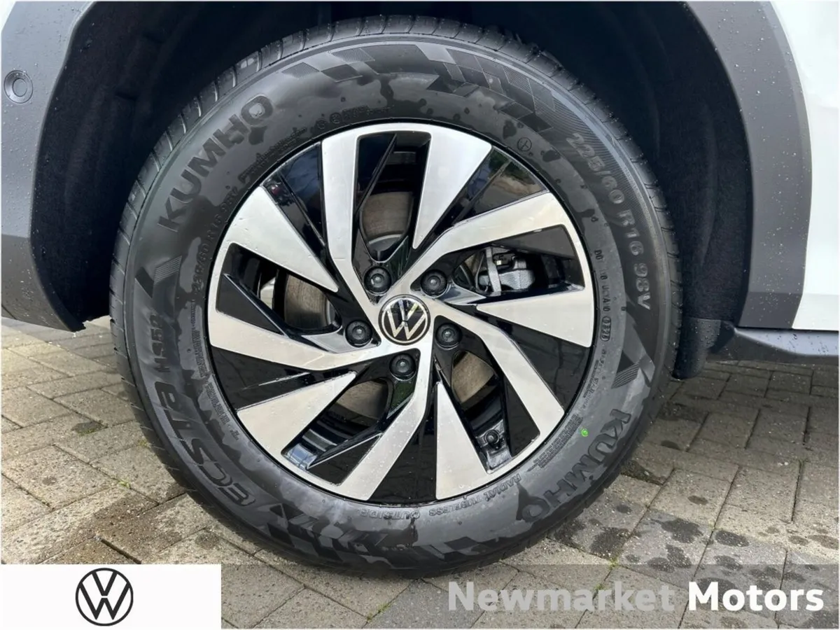 Volkswagen T-Roc LIFE PLUS 116BHP MHEV AUTOMATIC 1 - Image 2