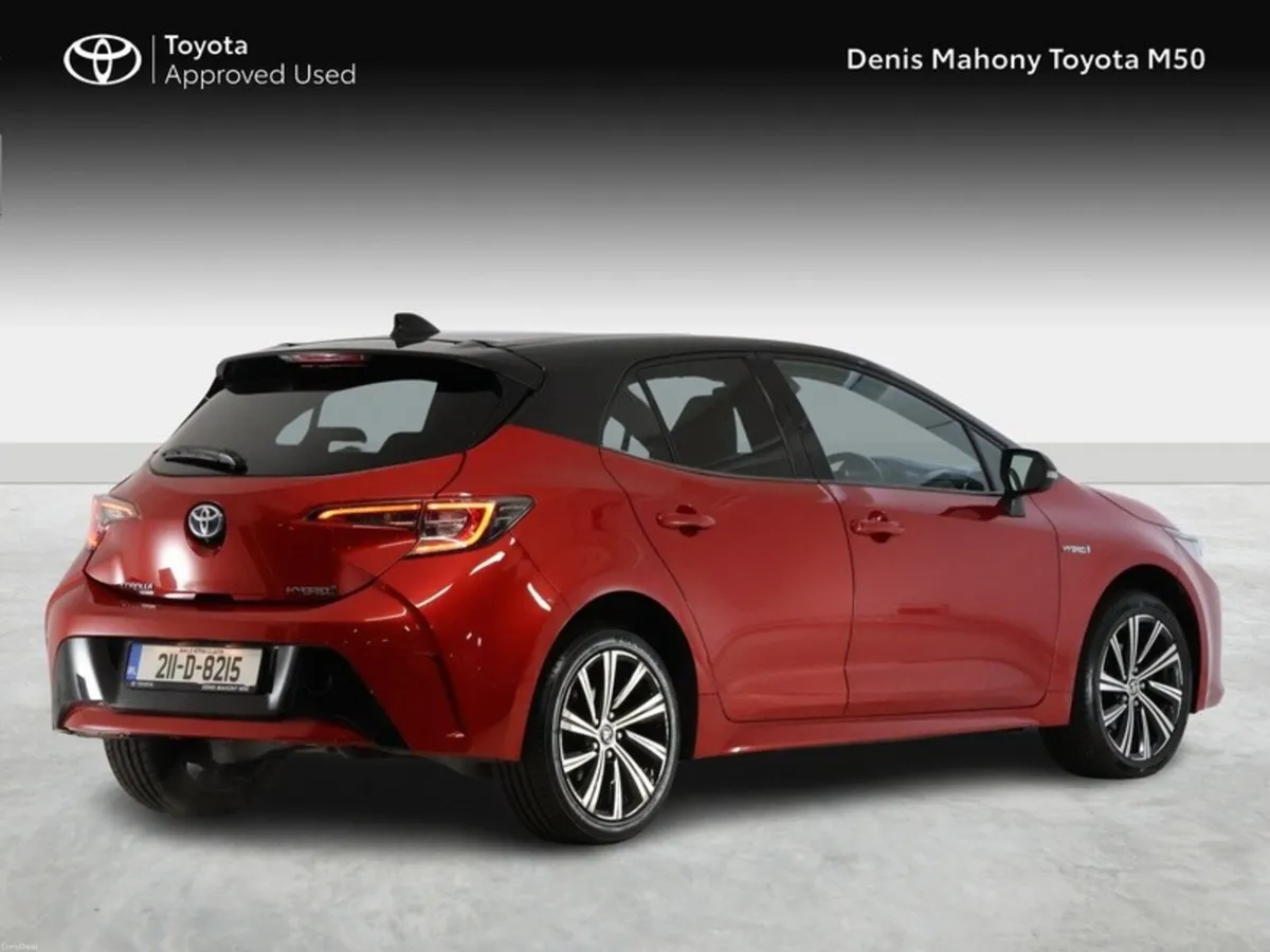 Toyota Corolla Luna Sport Hybrid Hatchback - Image 2