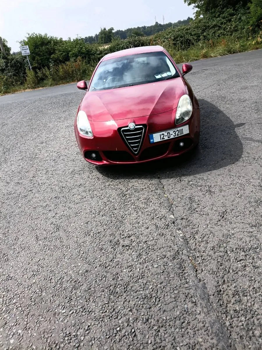 Alfa Romeo Giulietta 2012 - Image 1
