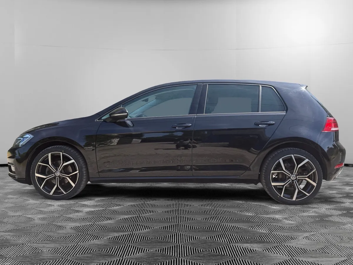 VW GOLF 2017 DSG - Image 2