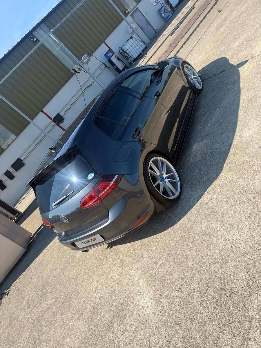 Volkswagen Golf GTE - Image 4