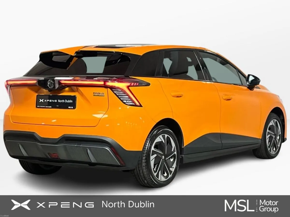MG MG4 Trophy 64kWh Long Range 203BHP - Reversing - Image 3
