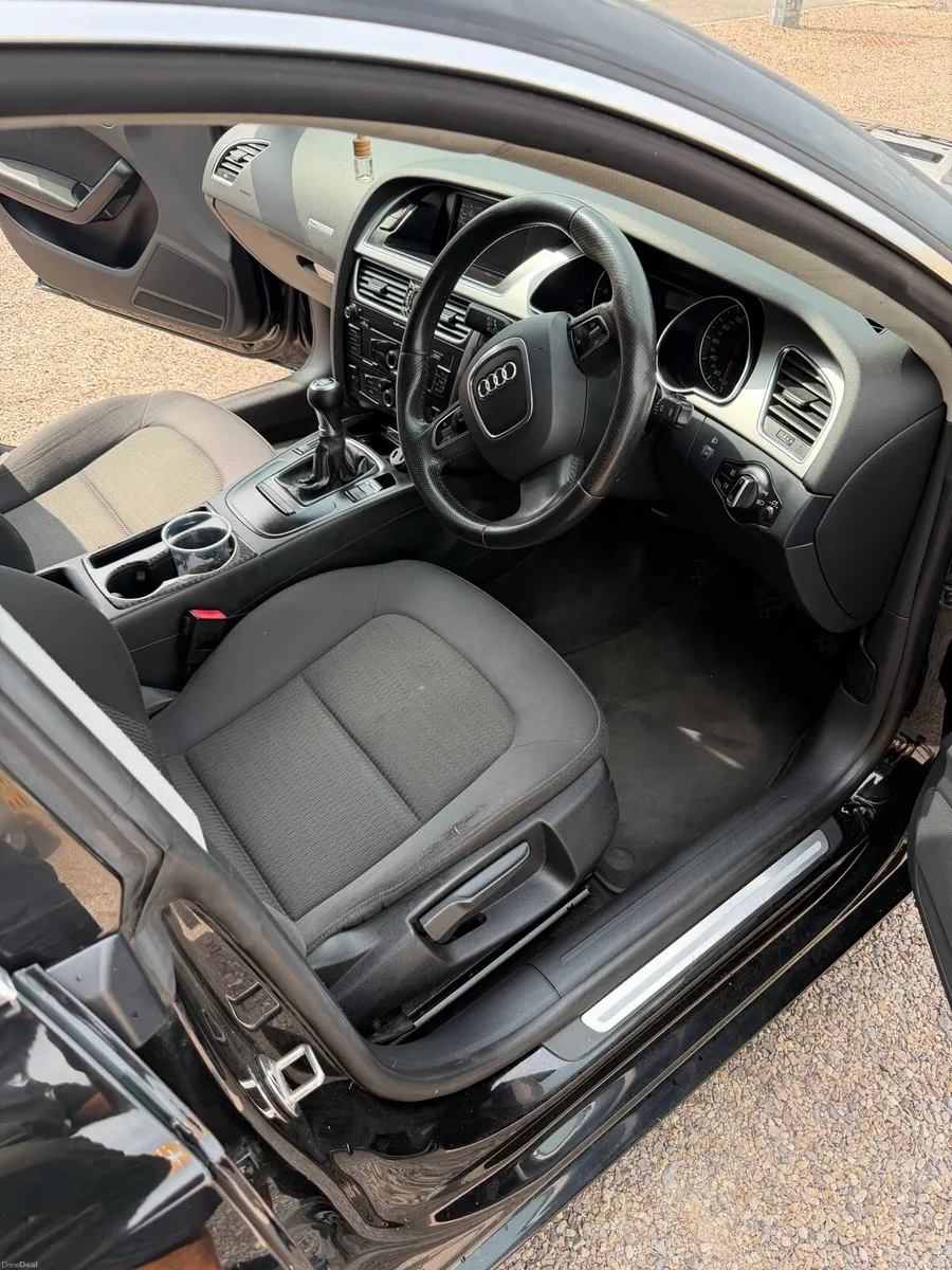 Black Audi A5 2011 - Image 4