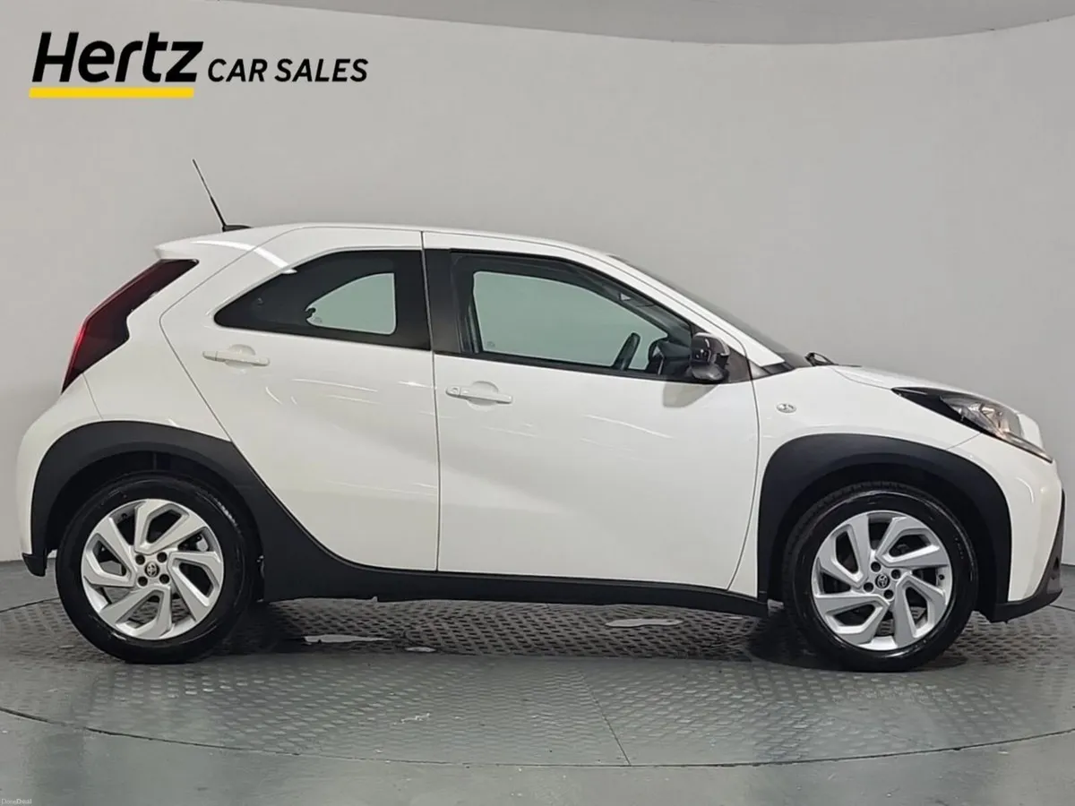 Toyota Aygo X PURE VVT-I 1.0 Petrol Manual - Image 4