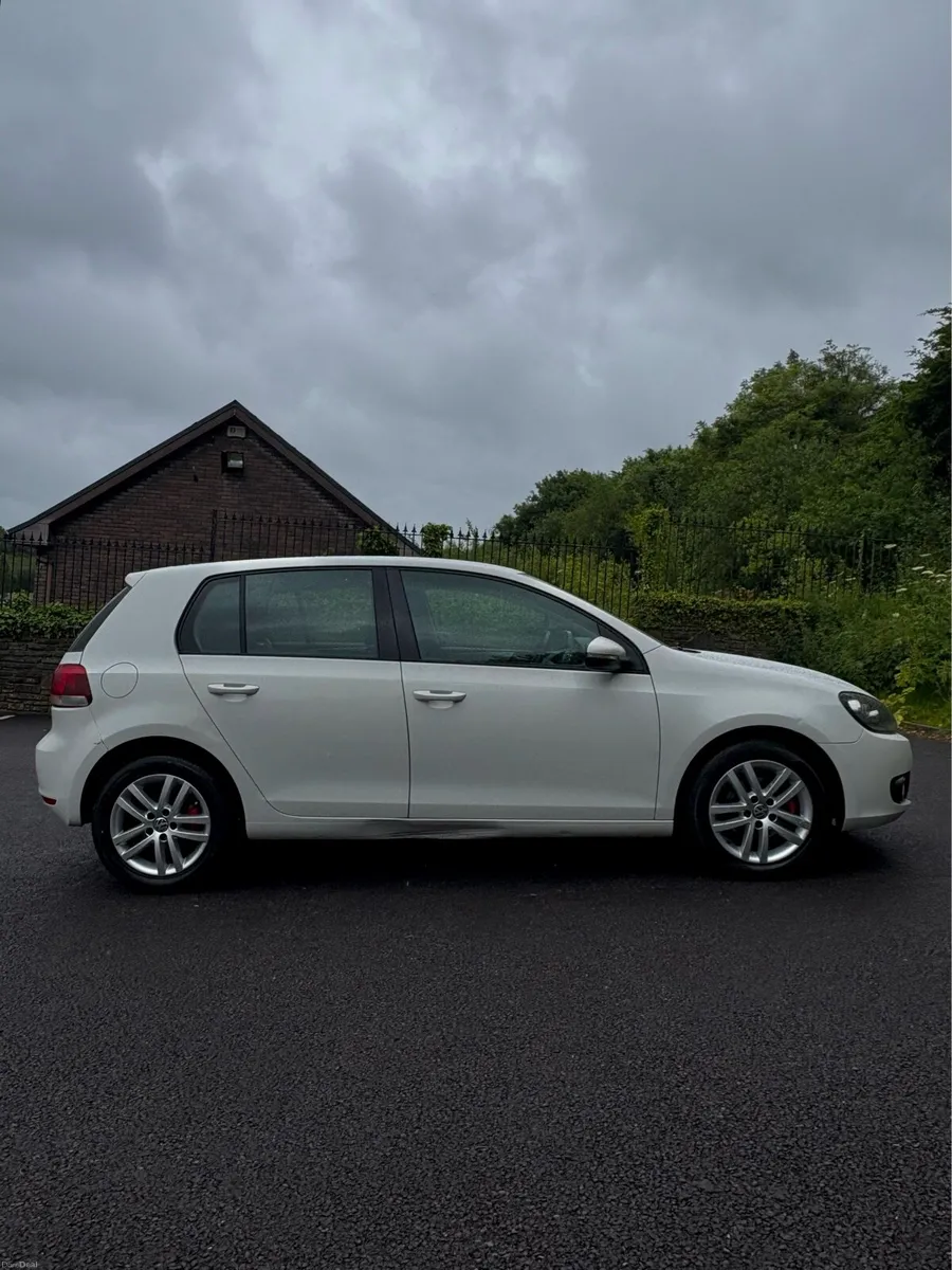 Volkswagen Golf - Image 4