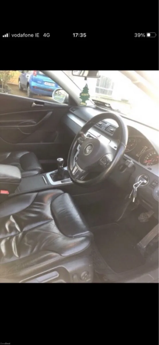 VW Passat 2010 High Spec - Image 3