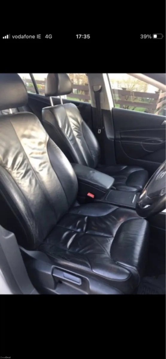 VW Passat 2010 High Spec - Image 4