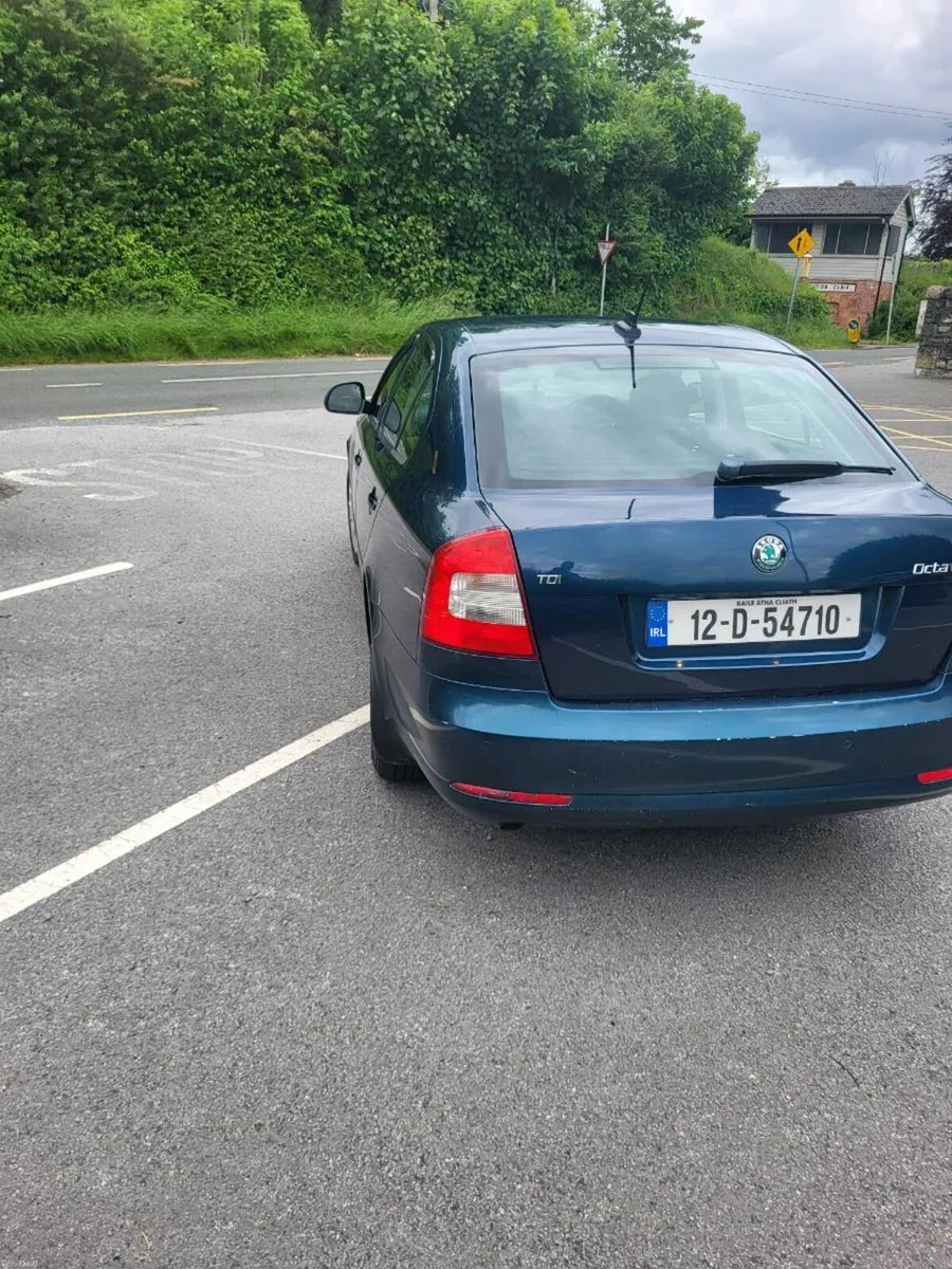 Car - Image 4
