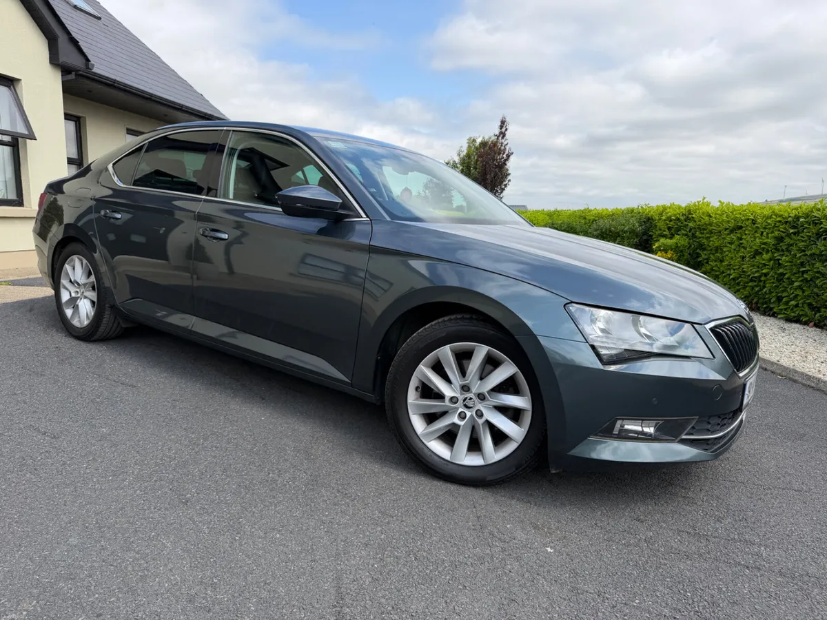 2019 Skoda Superb 2.0 Diesel 150hp SE Technology - Image 6