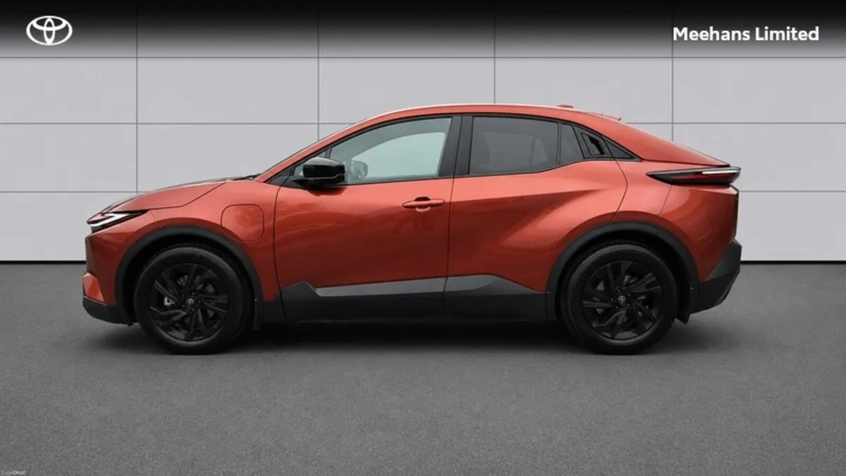 Toyota C-HR C-HR+ Sport - Image 3