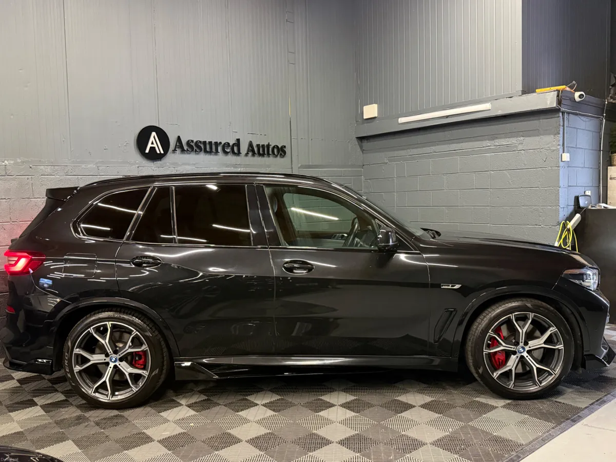 222 BMW X5 45E M-Sport/M-Performance - Image 4