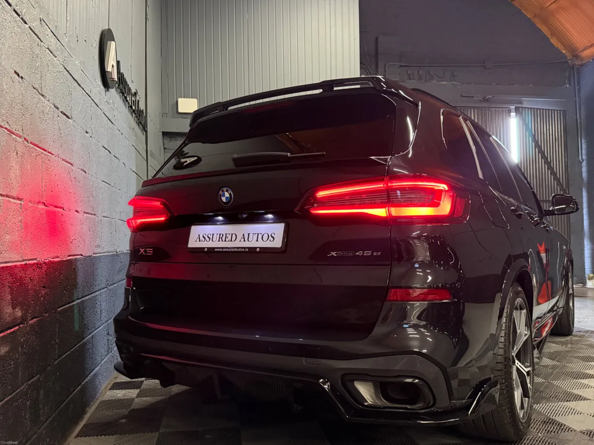 222 BMW X5 45E M-Sport/M-Performance - Image 6