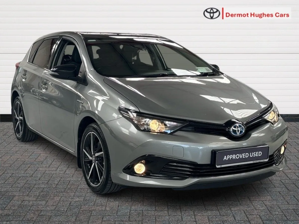 Toyota Auris HYBRID LUNA SPORT AUTOMATIC - Image 1